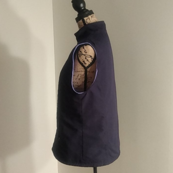 EUC 💙 | Reversible Ladies Fleece Vest - Picture 4 of 10